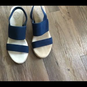 Charleston Shoe Co. Solid Navy